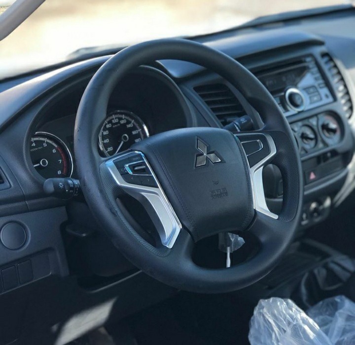میتسوبیشی L200